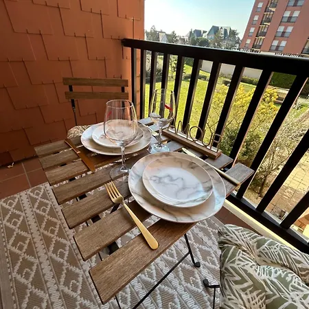 La Emeraude - Cosy, Chic Et Bord De